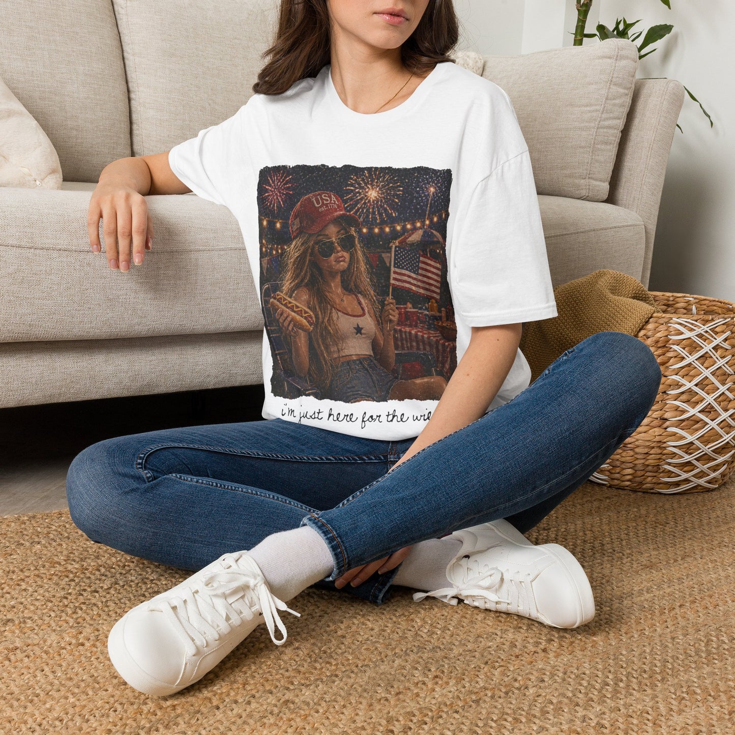 I'm only here for the Wieners Graphic T-Shirt- black