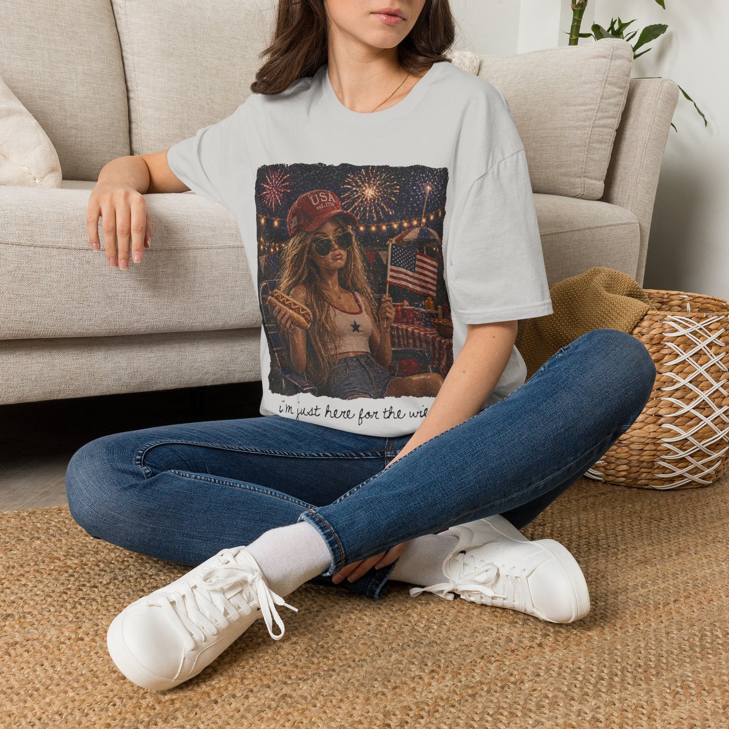 I'm only here for the Wieners Graphic T-Shirt- black