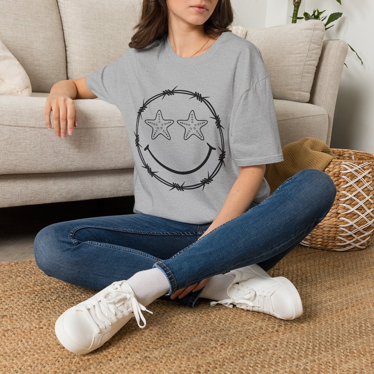 Smiley Barbed Wire Star Eyes Graphic T-Shirt