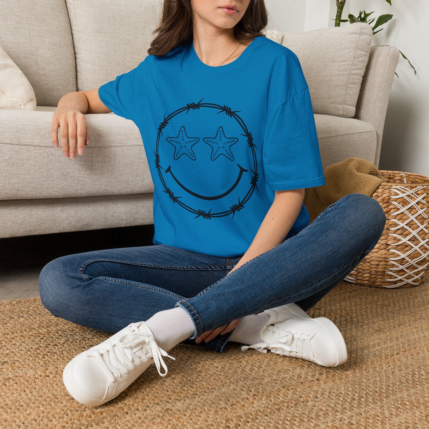 Smiley Barbed Wire Star Eyes Graphic T-Shirt